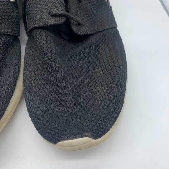 Nike Roshe Run Black Men's 12 Casual Sneakers - Picture 3 of 7